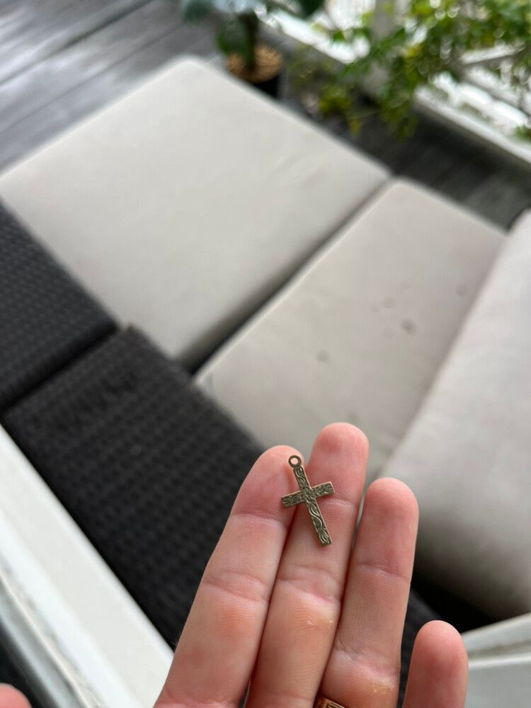 Vintage 9ct Rose Gold Cross Pendant – Hallmarked