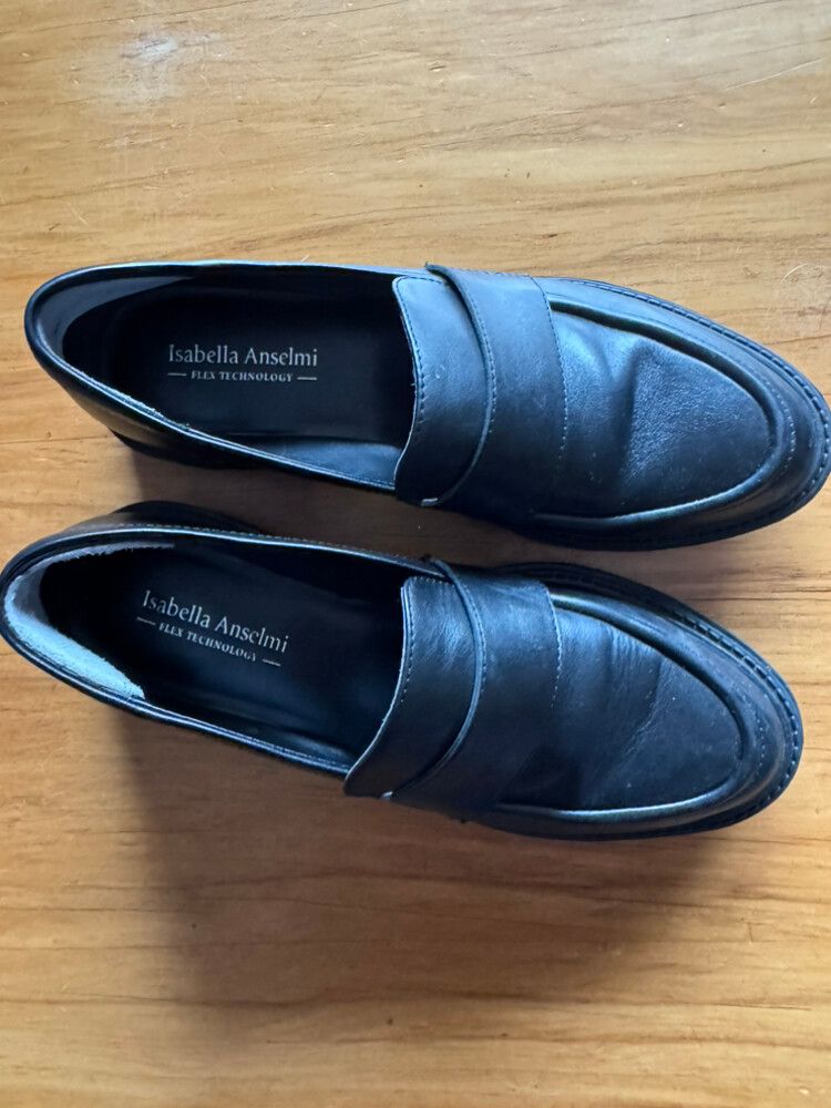 Isabella Anselmi Black Loafers