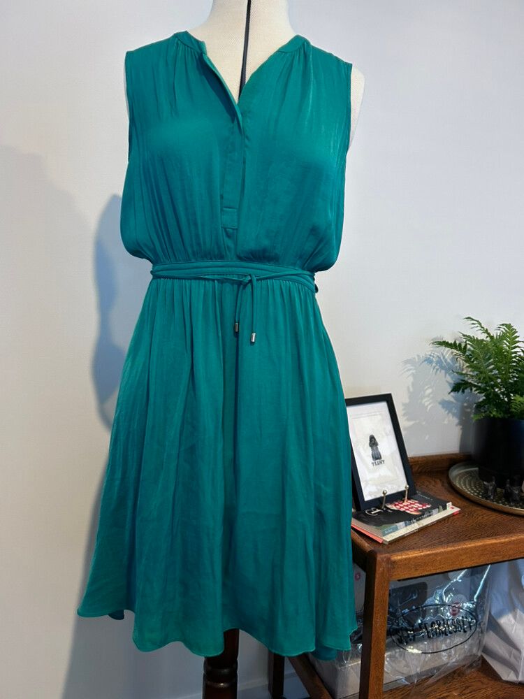 Witchery - Witchery Green Dress on Designer Wardrobe