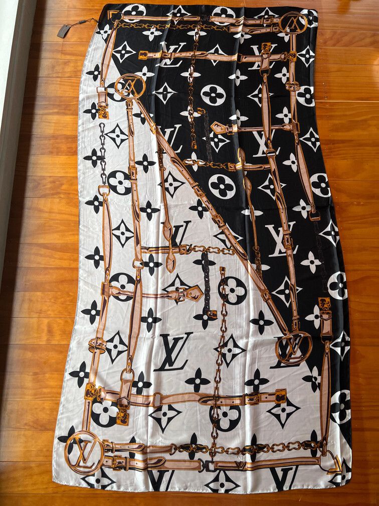 100% Silk LV print Black And White Chain Scarf