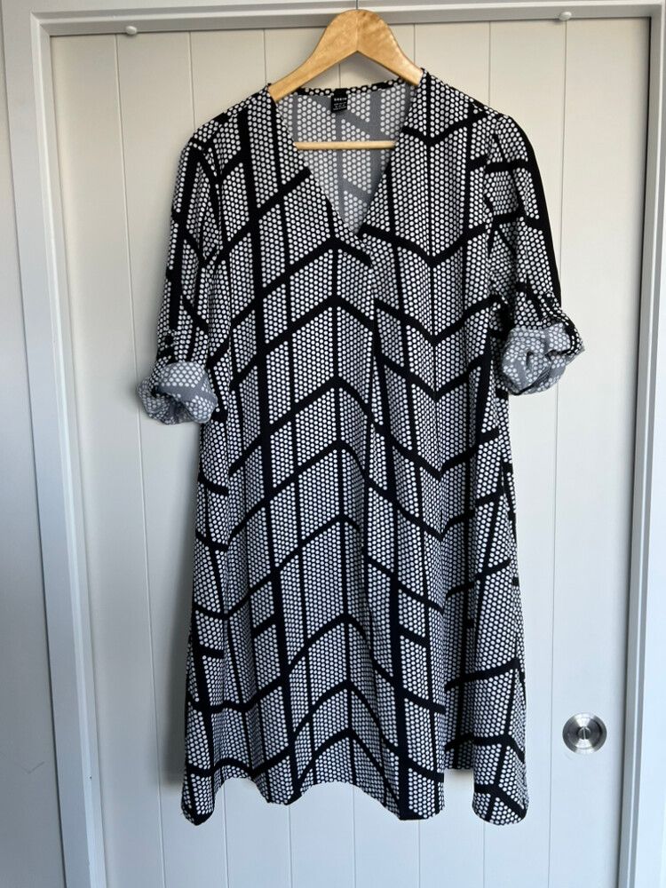 Shein Black and White Dress