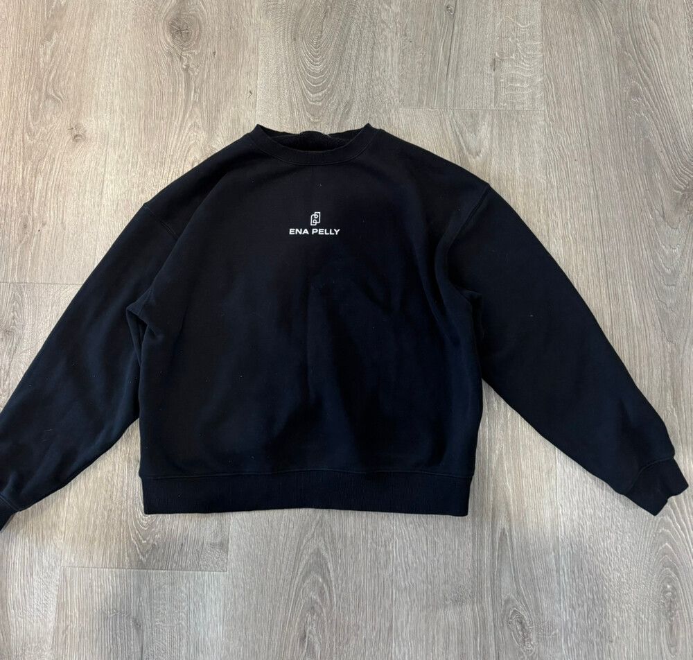 Black ena pellet crewneck