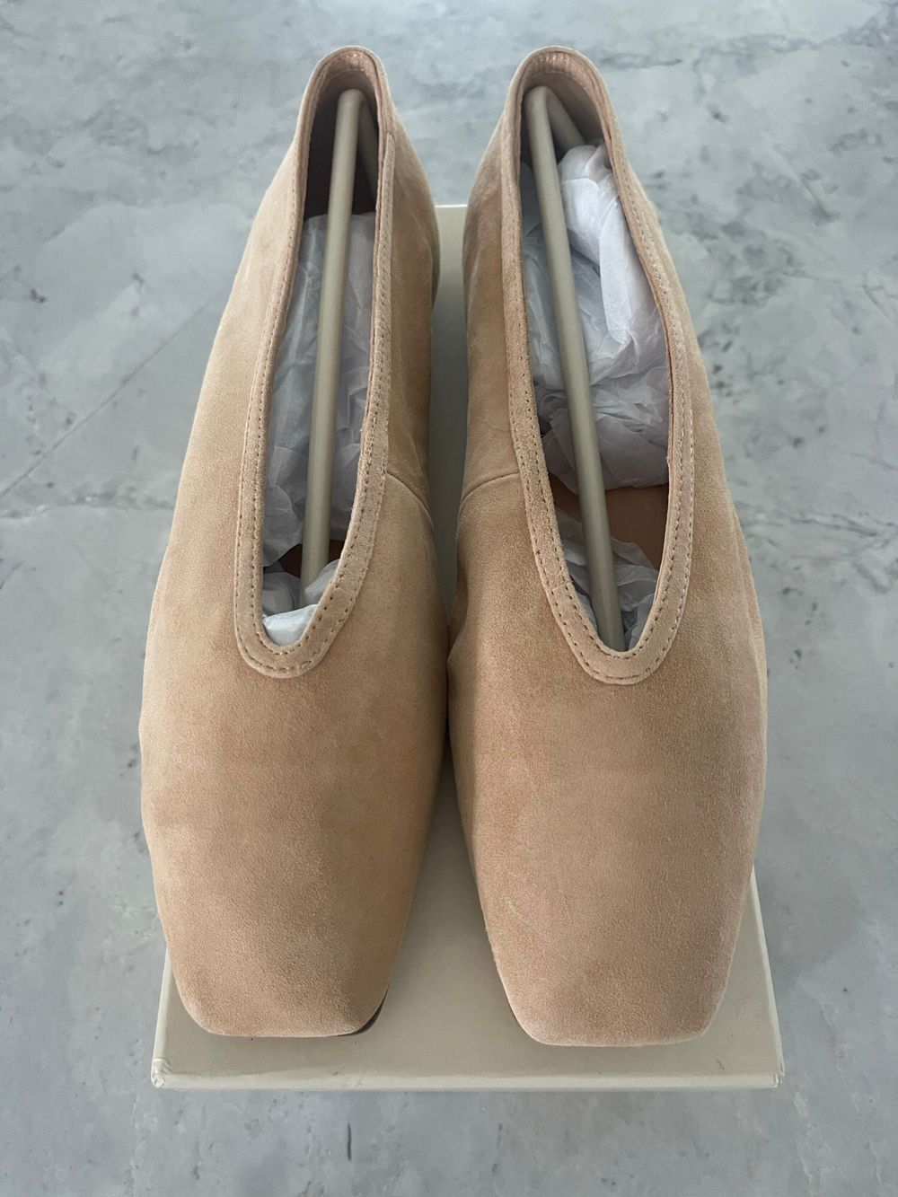 Tony Bianco Bianca Wheat suede leather flats size 8.5
