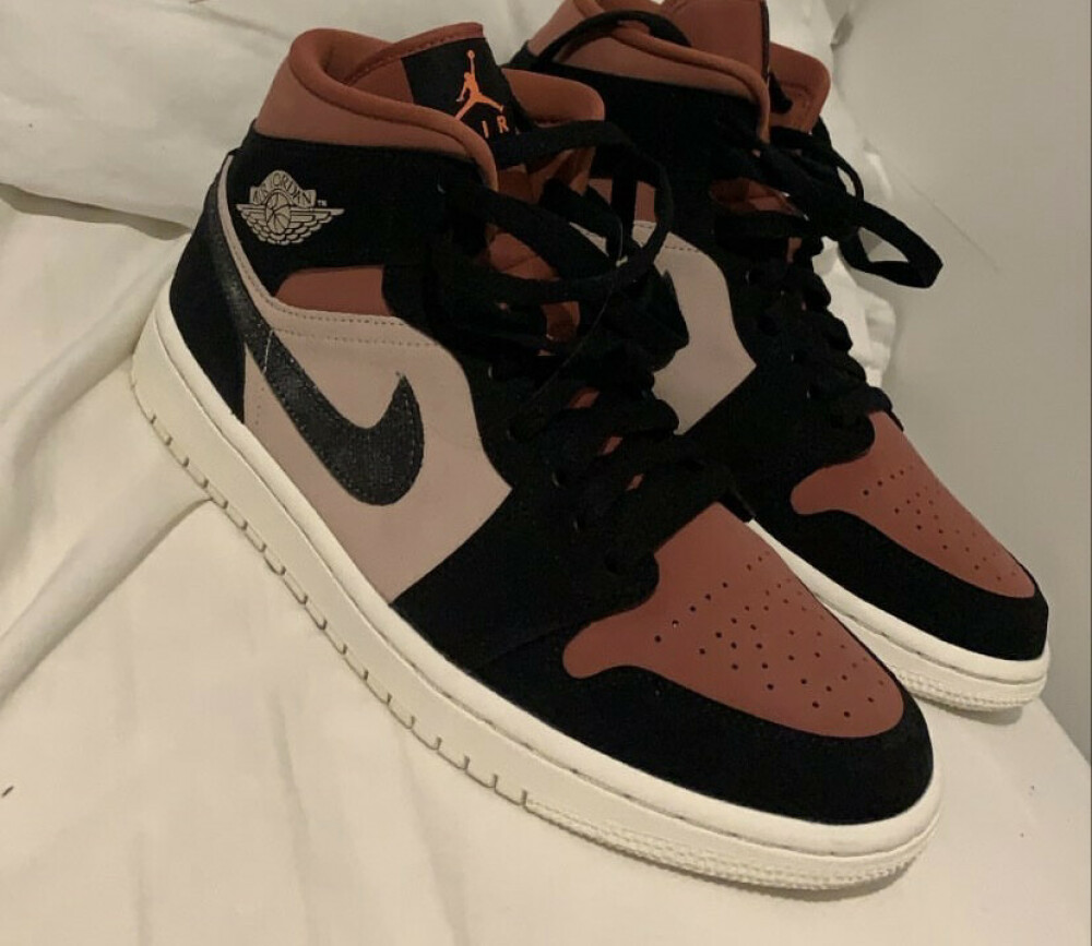 Jordans - WMNS Air Jordan 1 Mid 'Canyon Rust' on Designer Wardrobe